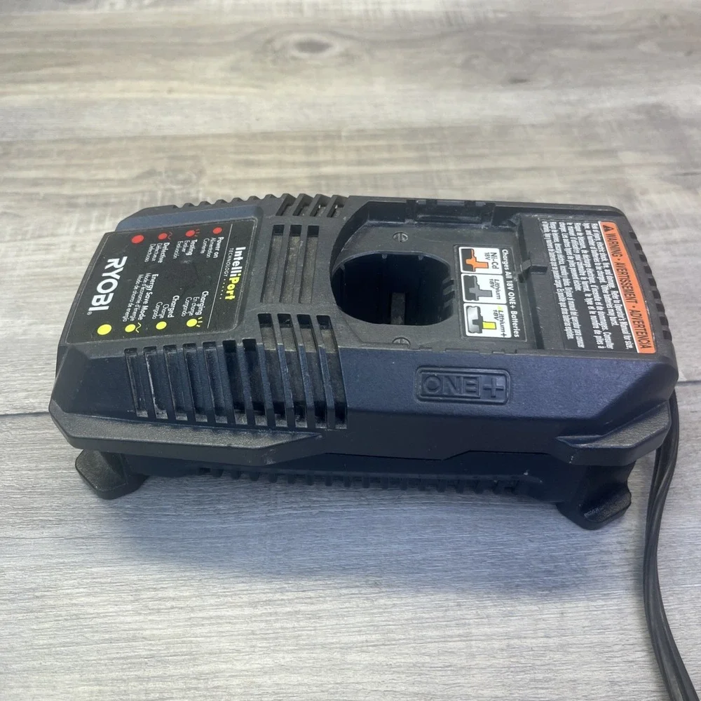 Ryobi P118 Lithium-ion/Ni-Cad ONE+ 18V IntelliPort Battery Charger Tested/Works